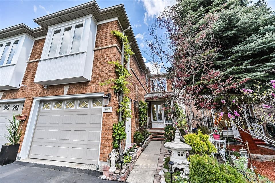 5481 Palmerston Crescent, Mississauga, ON L5M 5Z8 – photo 2