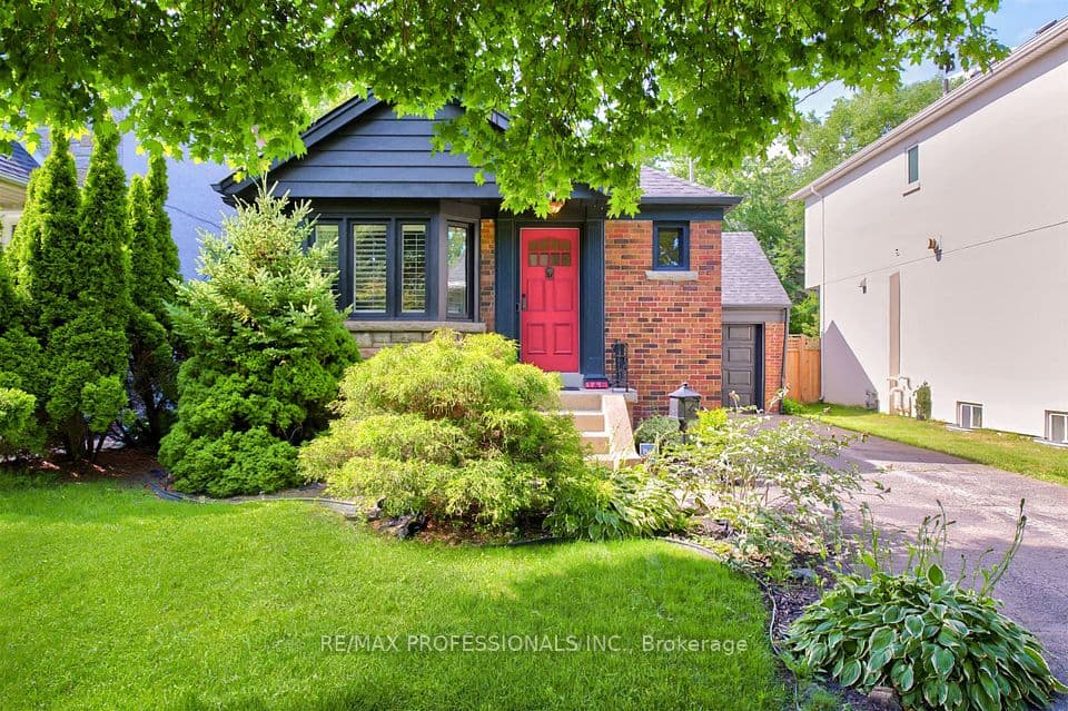146 Government Road, Toronto, ON M8X 1W5 – photo 2