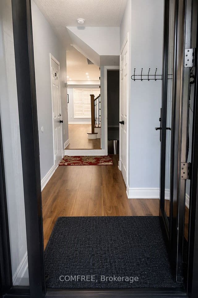 15D View Green Crescent, Toronto, ON M9W 7C9 – photo 3