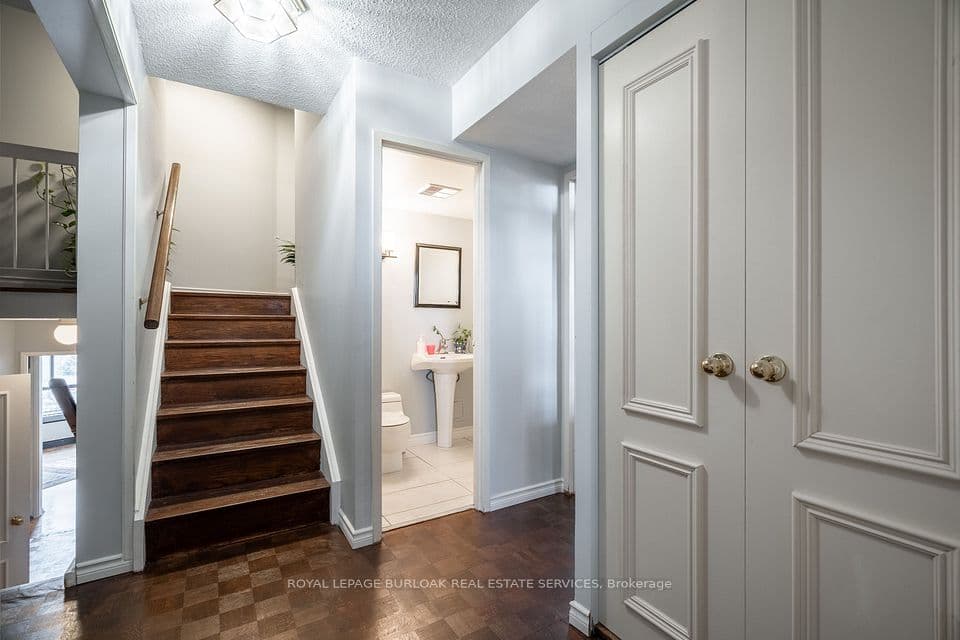 300 Mill Road C34, Toronto, ON M9C 4W7 – photo 3