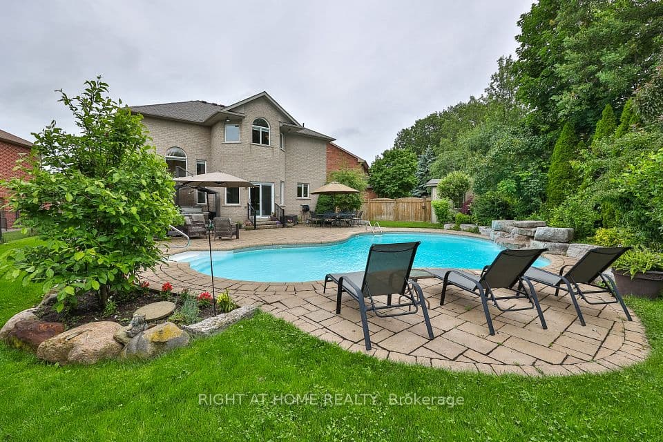 2275 Whitecliffe Way, Oakville, ON L6M 4W3 – photo 3