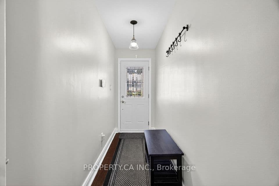 358 McRoberts Avenue, Toronto, ON M6E 4P9 – photo 2