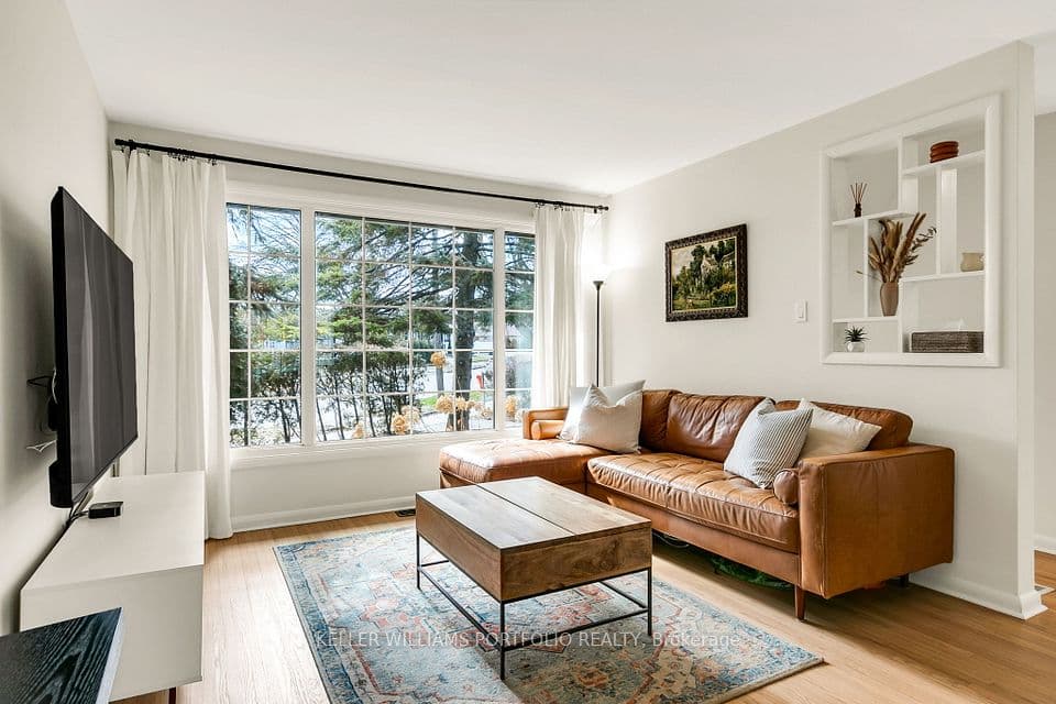 88 Sabrina Dr Drive, Toronto, ON M9R 2J9 – main photo