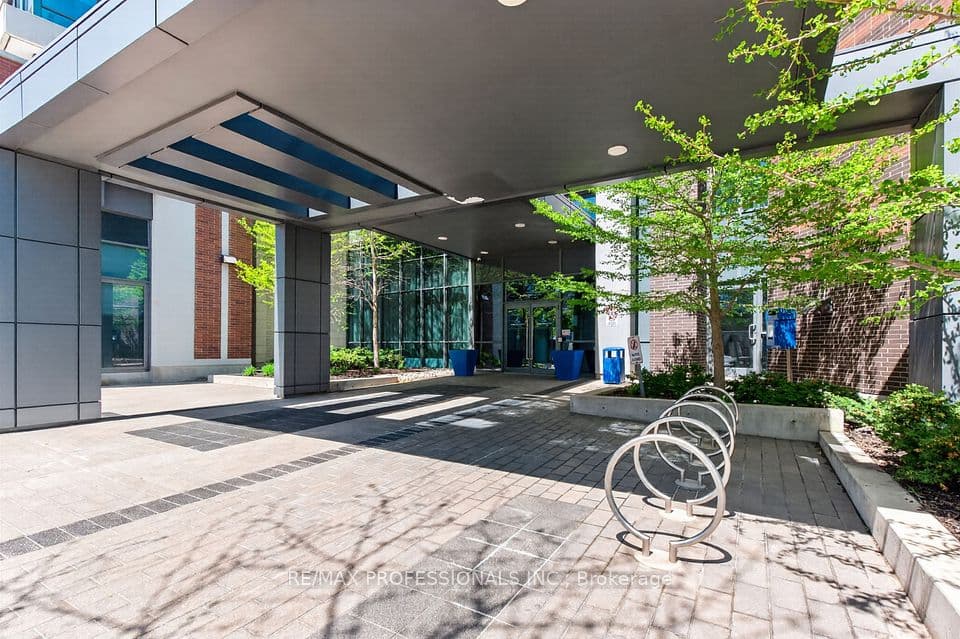1 Hurontario Street 413, Mississauga, ON L5G 0A3 – photo 3