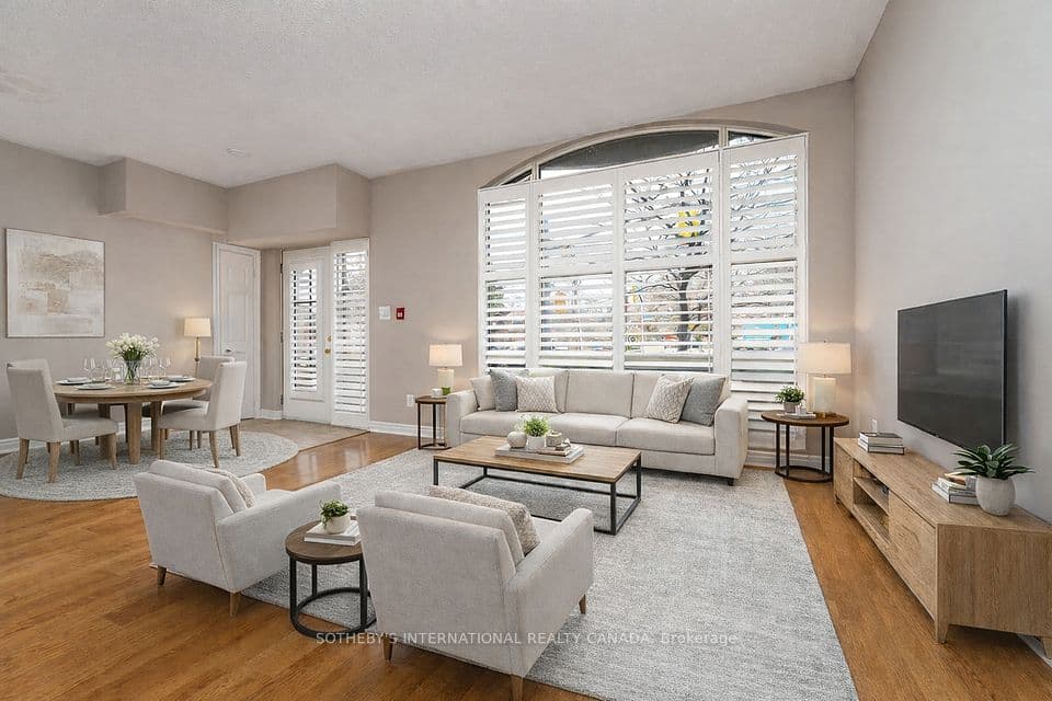 3085 Bloor Street W 108, Toronto, ON M8X 1C9 – photo 3