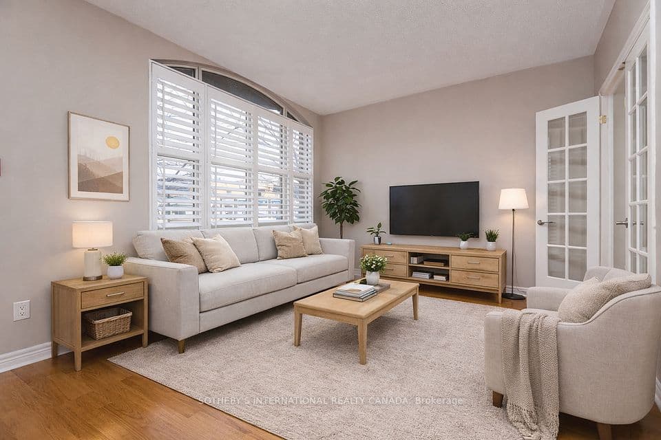 3085 Bloor Street W 108, Toronto, ON M8X 1C9 – photo 2