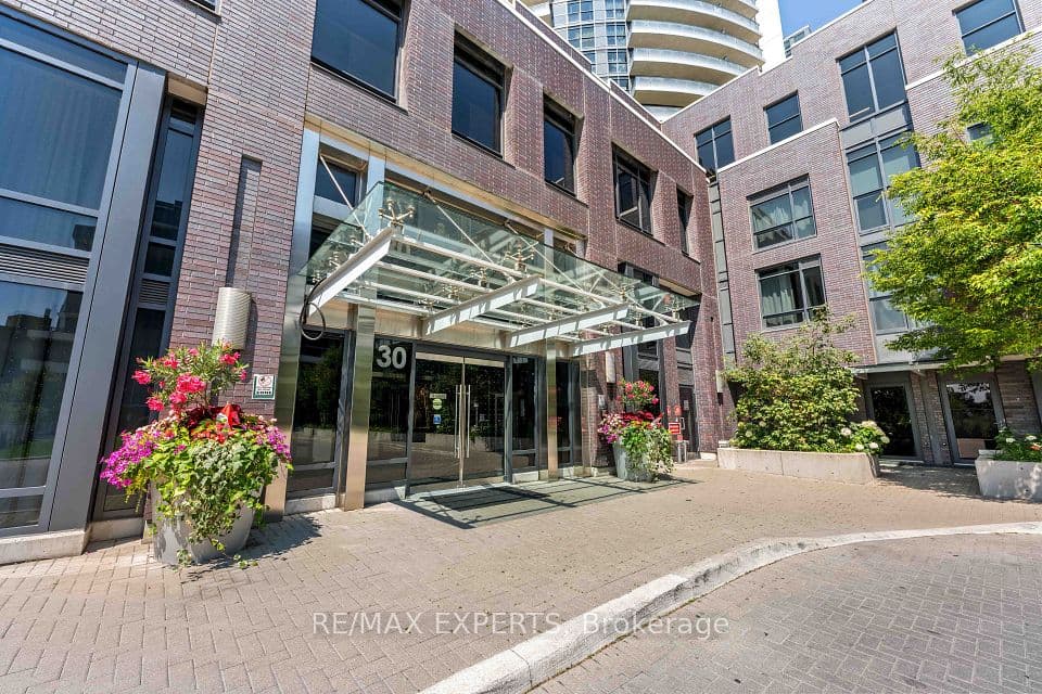30 Gibbs Road 1902, Toronto, ON M9B 0E4 – photo 3