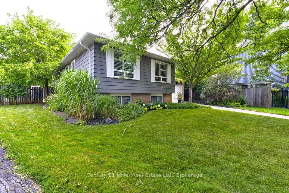 2225 Wyandotte Drive, Oakville, ON L6L 2T4 – photo 2