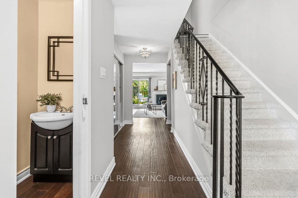 2996 Salerno Crescent, Mississauga, ON L5N 1T6 – photo 3