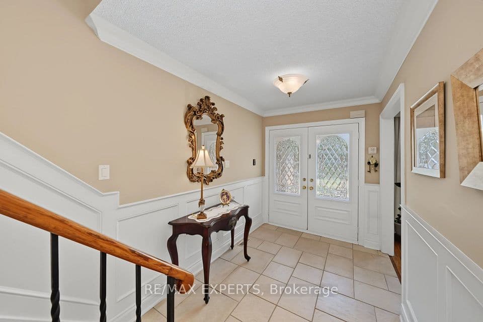 2387 Chilsworthy Avenue, Mississauga, ON L5B 2R4 – photo 3