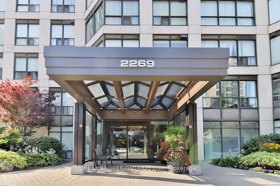 2269 Lake Shore Boulevard W 510, Toronto, ON M8V 3X6 – main photo