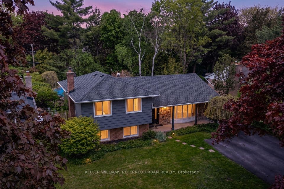 5171 Mulberry Drive, Burlington, ON L7L 3P5 – main photo