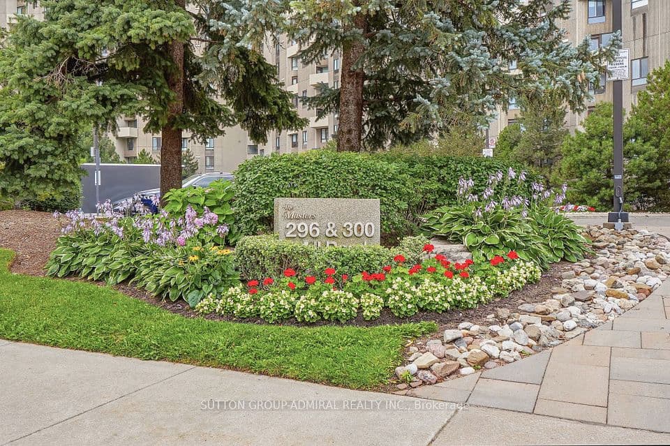 300 Mill Road D19, Toronto, ON M9C 4W7 – photo 2