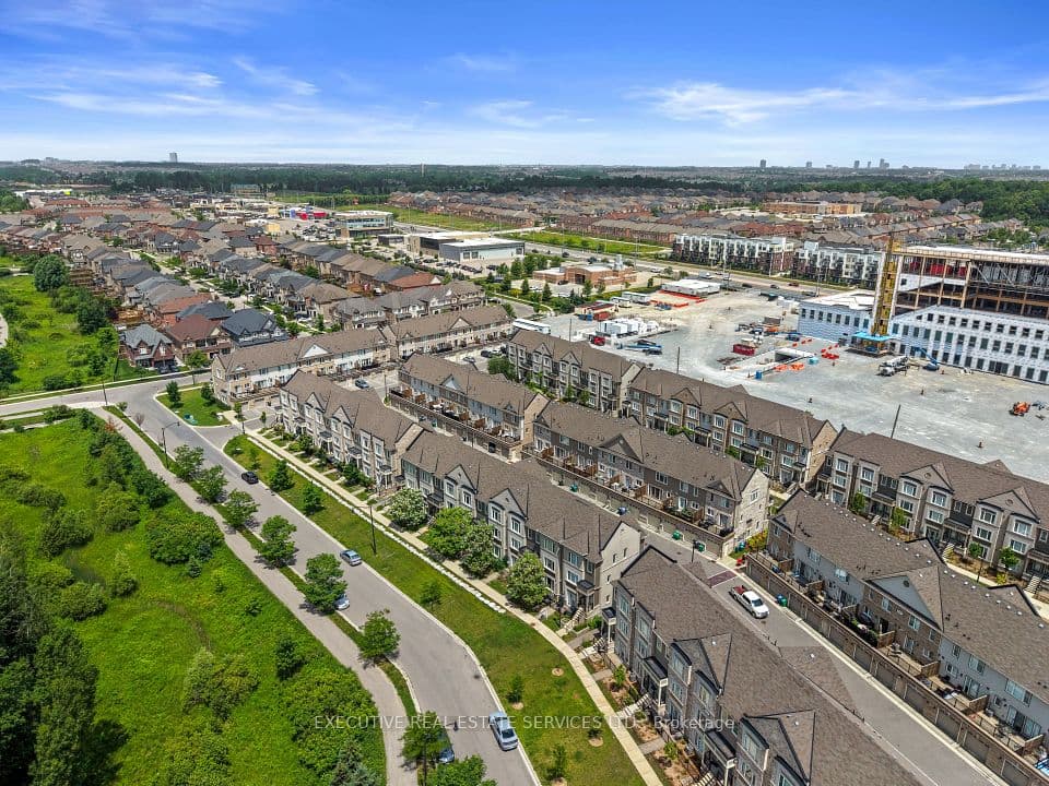 1 Beckenrose Court 144, Brampton, ON L6Y 6G2 – photo 2