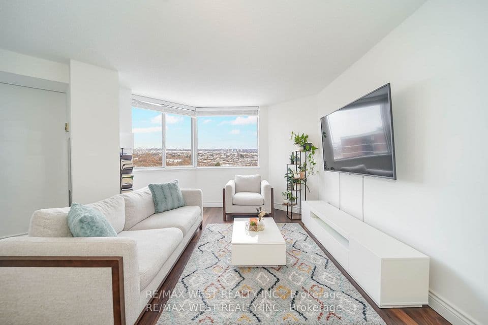 234 Albion Road PH10, Toronto, ON M9W 6A7 – photo 3