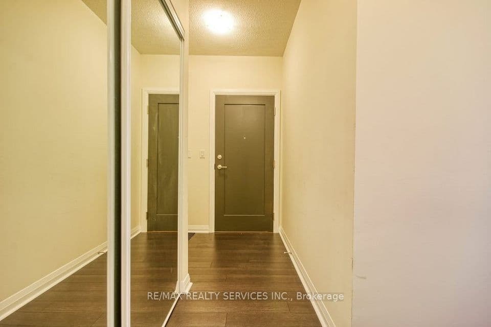 5025 Four Springs Avenue 1202, Mississauga, ON L5R 0G5 – photo 3