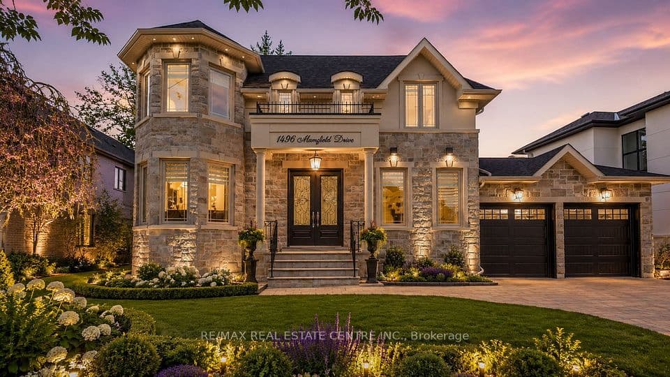 1496 Mansfield Drive, Oakville, ON L6H 1K4 – main photo