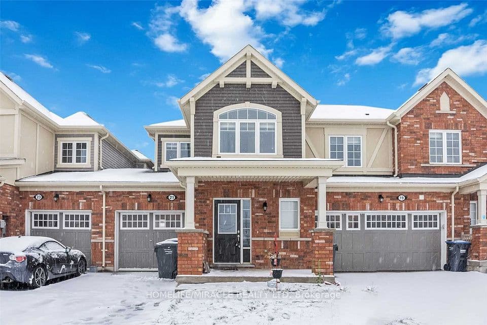 21 Donlamont Circle, Brampton, ON L7A 4T5 – main photo