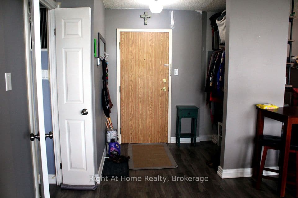 1360 Rathburn Road E 1509, Mississauga, ON L4W 4H4 – photo 3