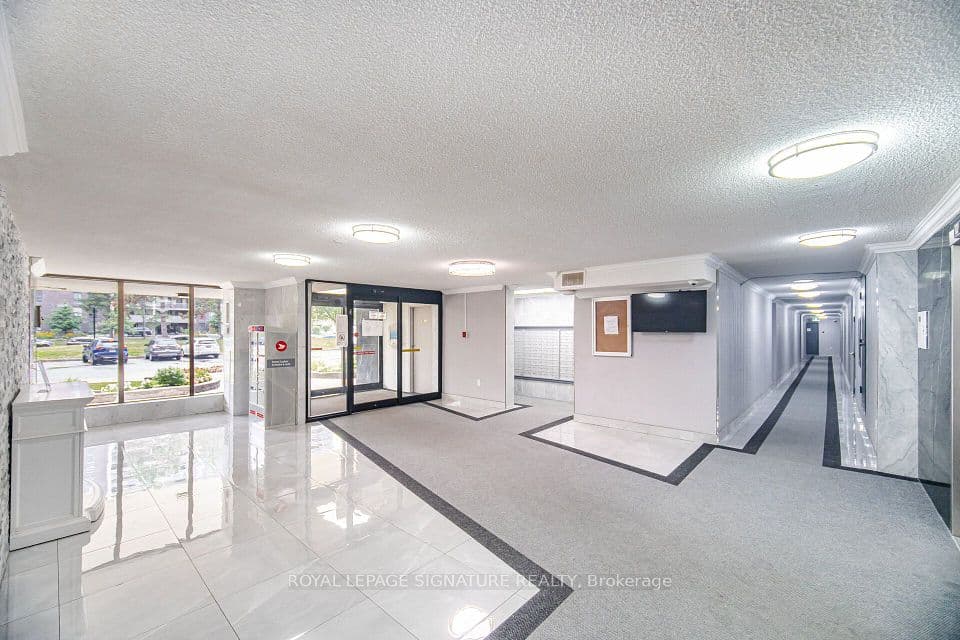 4 Kings Cross Road 303, Brampton, ON L6T 3X8 – photo 3