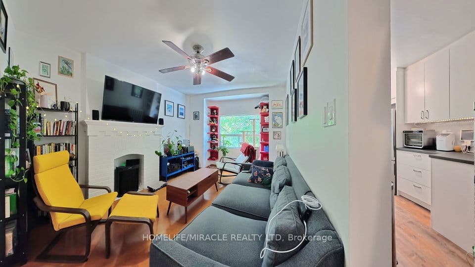 121 Medland Street, Toronto, ON M6P 2N4 – photo 3