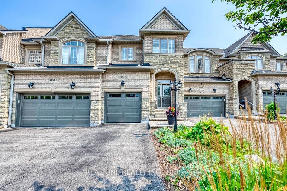 2254 Rockingham Drive 6, Oakville, ON L6H 7H8 – main photo