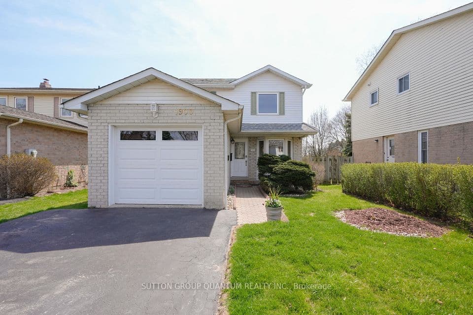 1900 Carrera Court, Mississauga, ON L5H 3B2 – photo 2