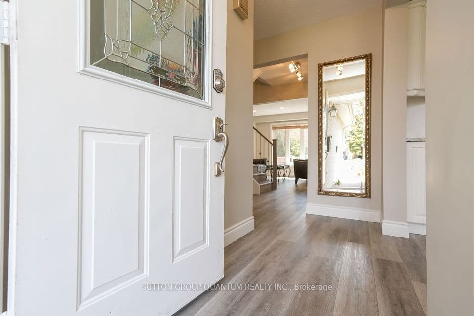 1900 Carrera Court, Mississauga, ON L5H 3B2 – photo 3