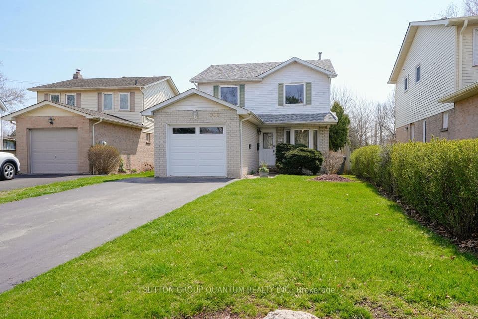 1900 Carrera Court, Mississauga, ON L5H 3B2 – main photo