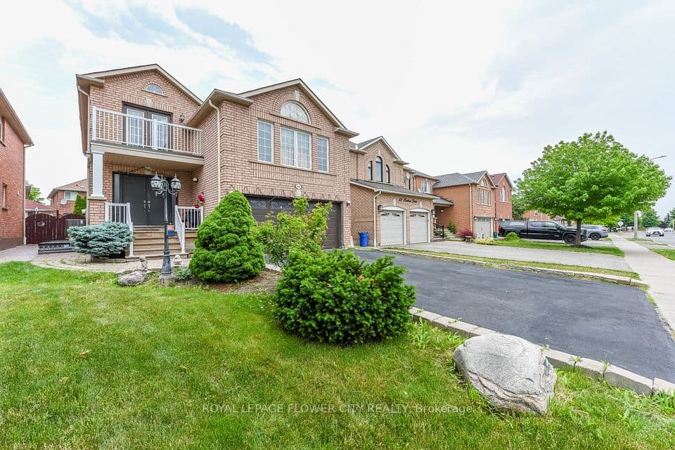 46 Pertosa Drive, Brampton, ON L6X 4W8 – photo 2