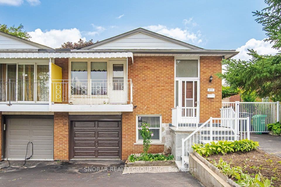 3117 Fieldgate Drive, Mississauga, ON L4X 2H2 – main photo