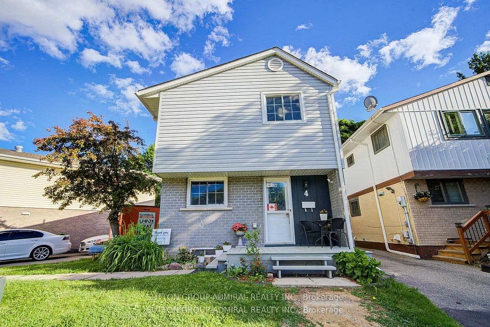 4 Hilda Court, Brampton, ON L6S 2C1 – main photo