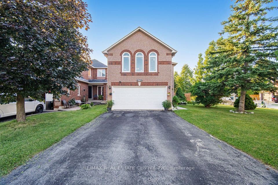 3725 Althorpe Circle, Mississauga, ON L5N 7G5 – photo 3