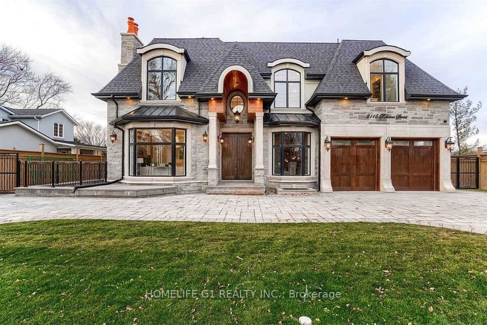 2115 Rebecca Street, Oakville, ON L6L 2A4 – main photo