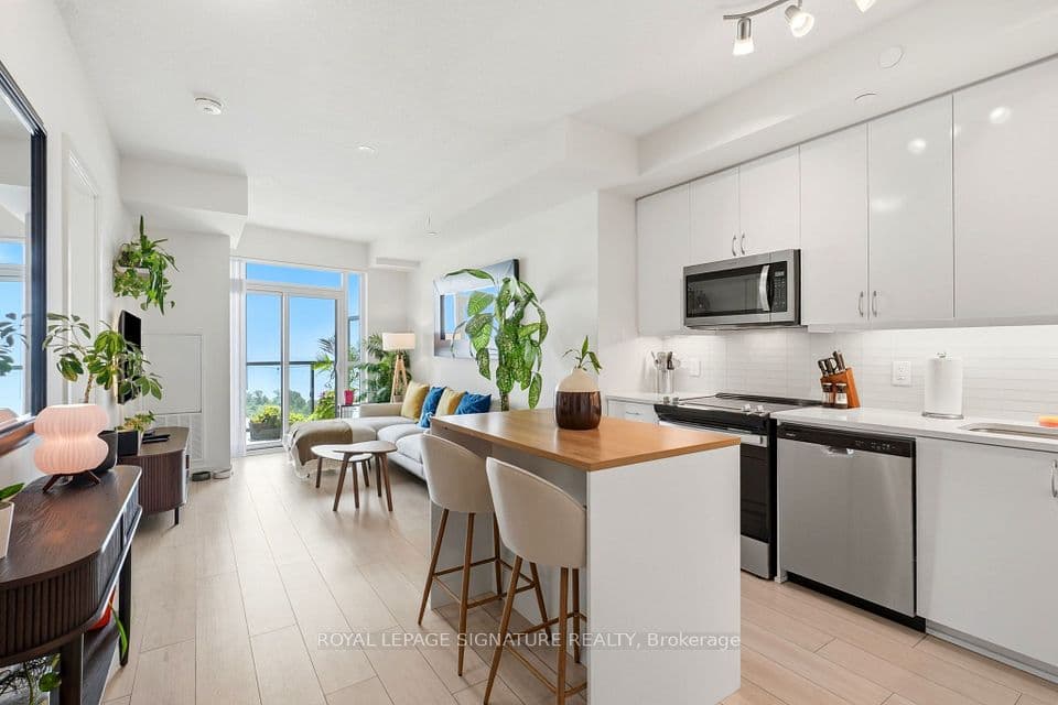 38 Annie Craig Drive 2403, Toronto, ON M8V 0G9 – main photo