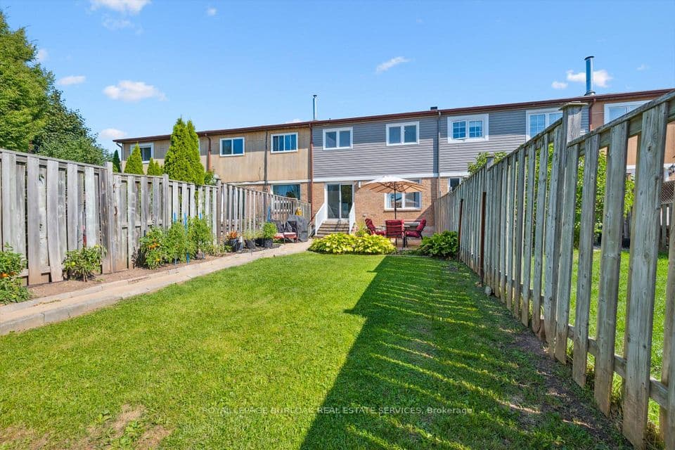 2152 Pelee Boulevard, Oakville, ON L6H 4C8 – photo 2