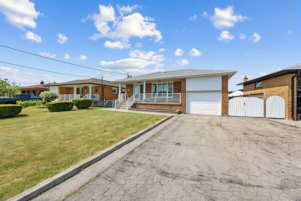 20 Linthurst Avenue, Toronto, ON M3M 1P2 – photo 2