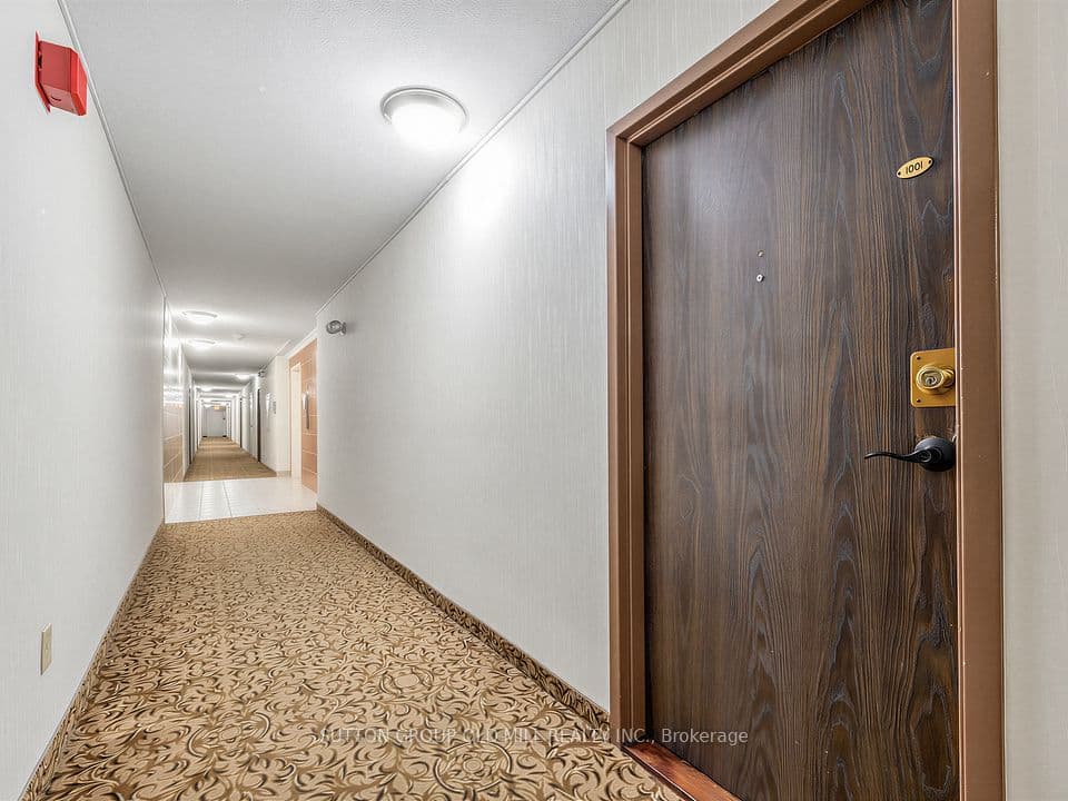 455 Sentinel Road 1001, Toronto, ON M3J 1V5 – photo 2