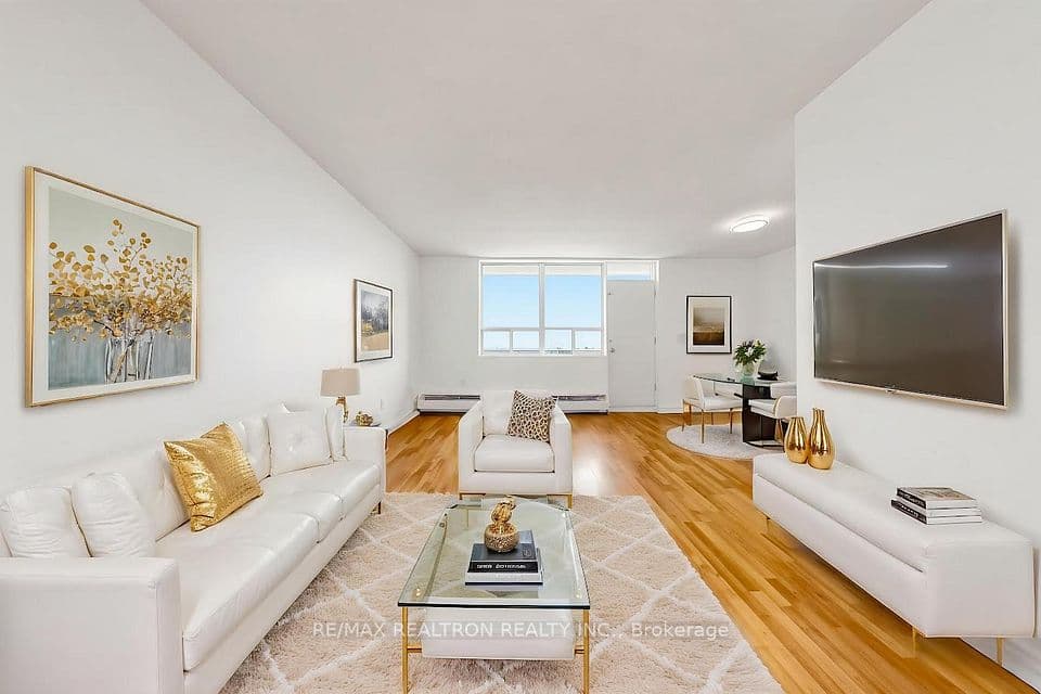 3145 Queen Frederica Drive 706, Mississauga, ON L4Y 3A7 – main photo