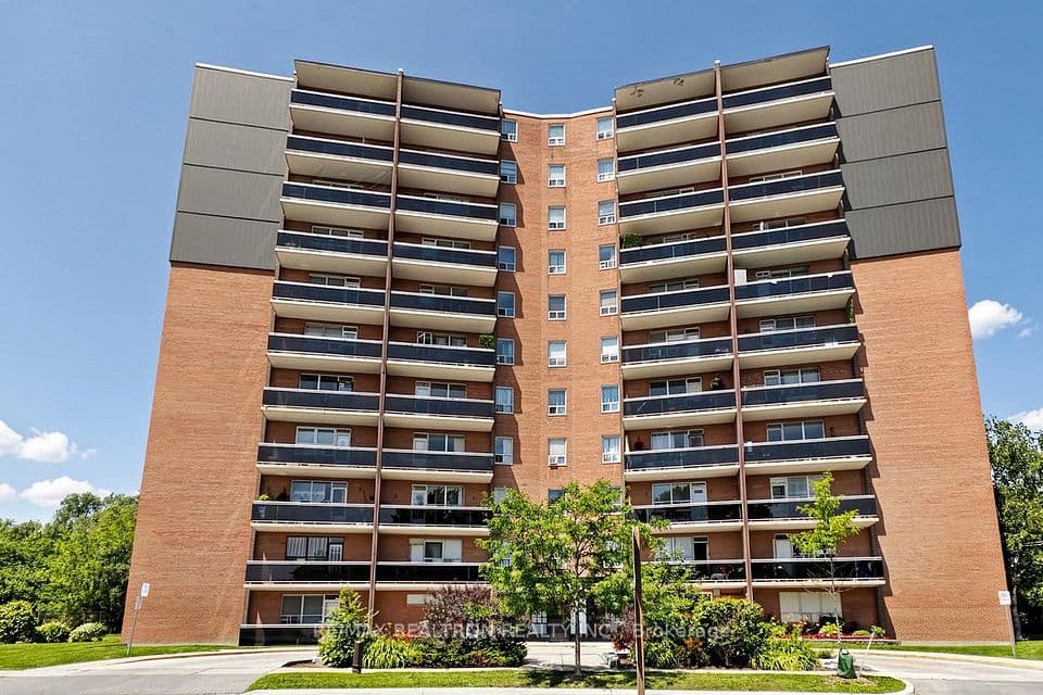 3145 Queen Frederica Drive 706, Mississauga, ON L4Y 3A7 – photo 3