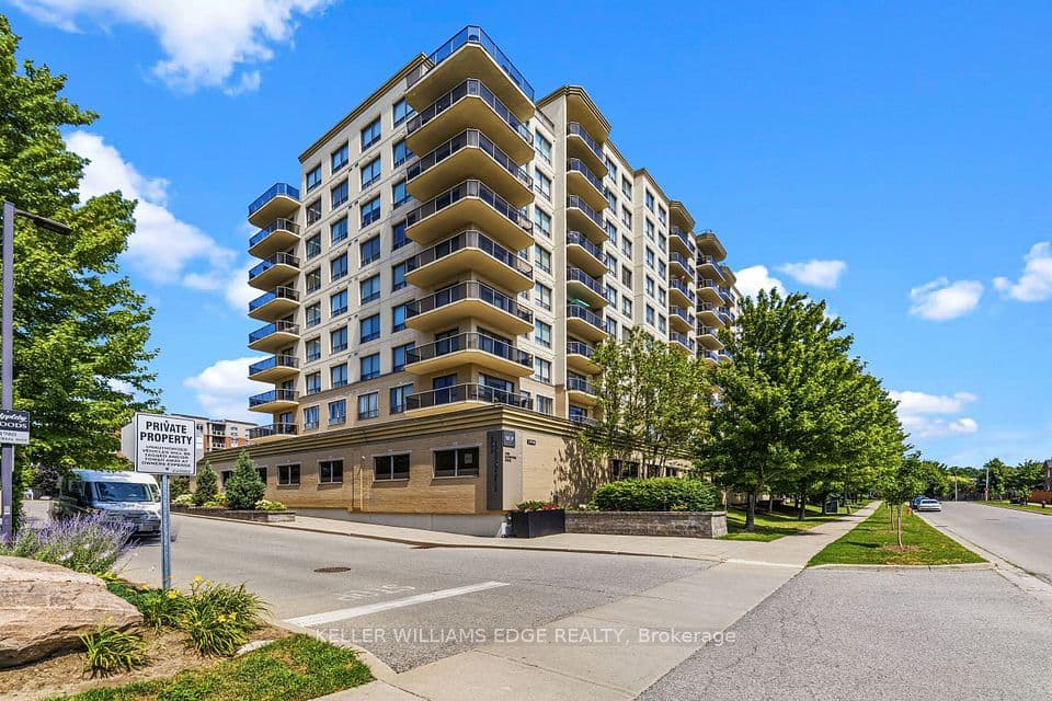 1998 Ironstone Drive 809, Burlington, ON L7L 7P7 – main photo