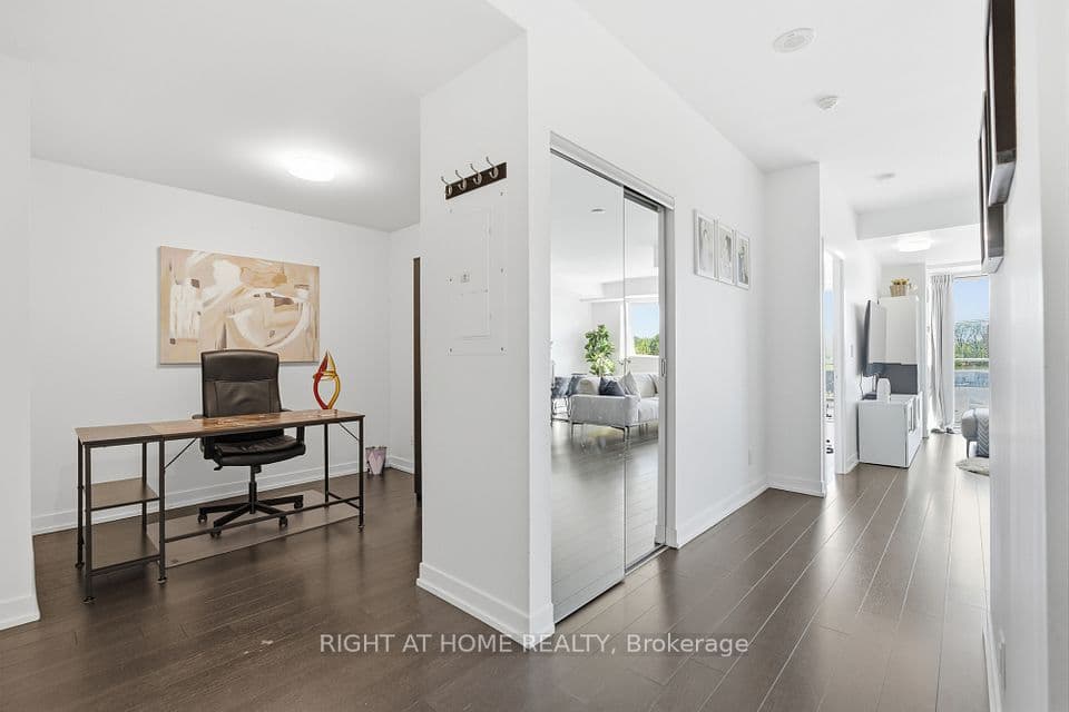 5101 Dundas Street W 411, Toronto, ON M9A 5G8 – photo 2