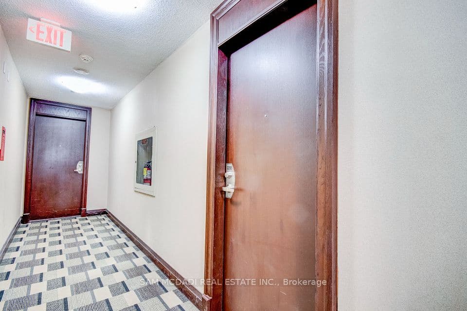208 Enfield Place 2205, Mississauga, ON L5B 0G8 – photo 2