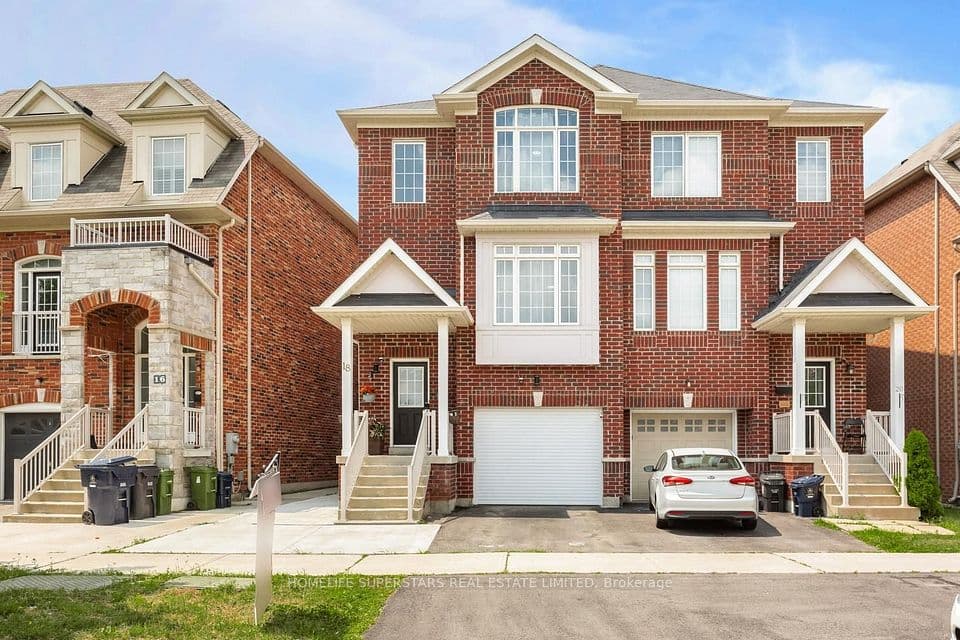 18 Mary Chapman Boulevard, Toronto, ON M9M 0B2 – photo 2