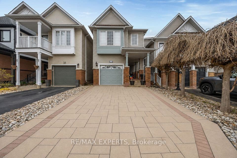 40 Dills Crescent, Milton, ON L9T 5P2 – photo 2