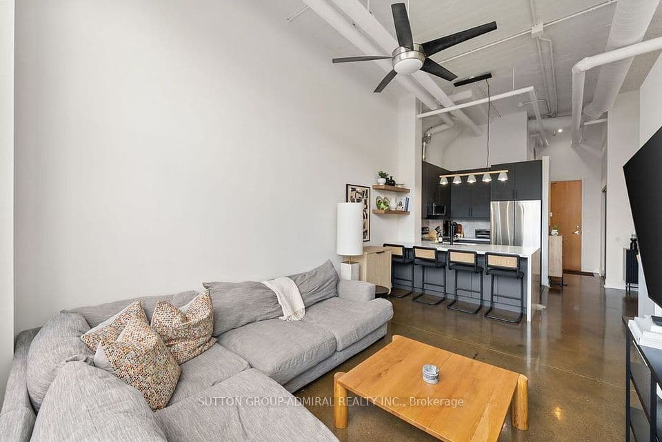 1001 Roselawn Avenue 124, Toronto, ON M6B 4M4 – photo 2