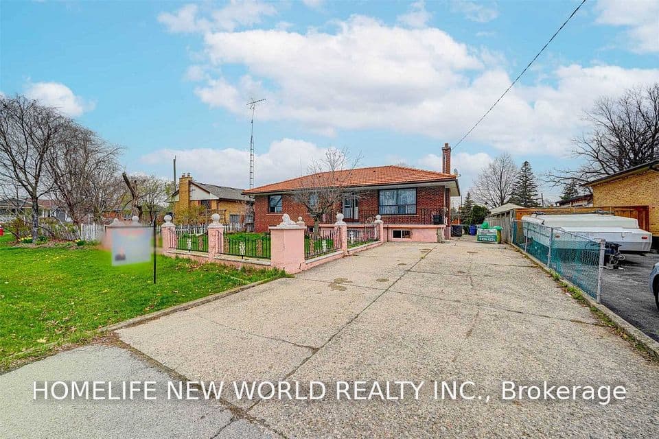 349 Woodale Avenue, Oakville, ON L6K 2N8 – main photo