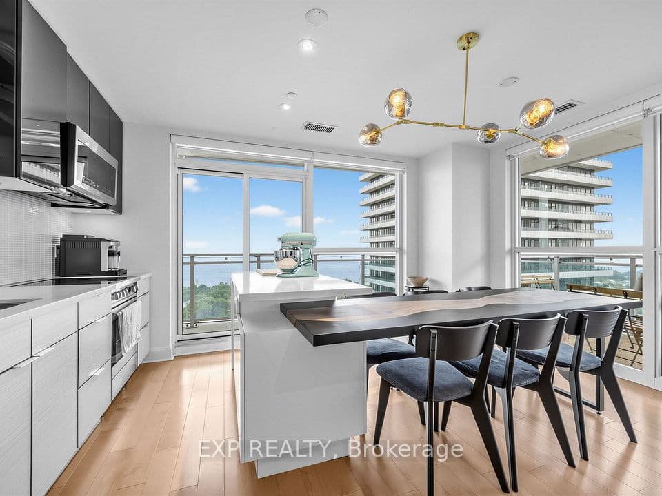 33 Shore Breeze Drive 1910, Toronto, ON M8V 0G1 – photo 3