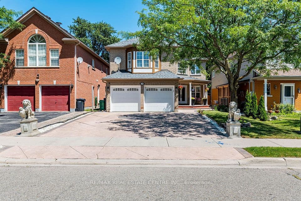25 Sheepberry Terrace, Brampton, ON L7A 2B6 – photo 2