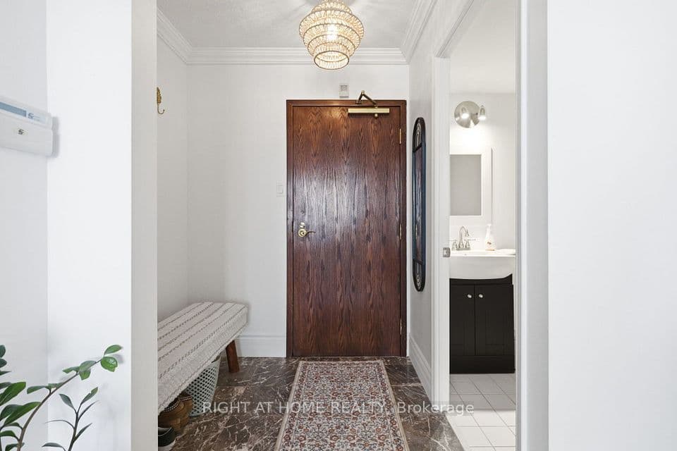 2285 Lake Shore Boulevard W 312, Toronto, ON M8V 3X9 – photo 2